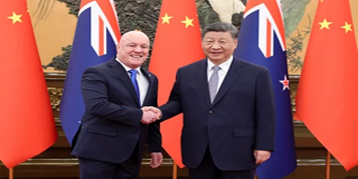 NEW ZEALAND HALTS COOK ISLAND FUNDING AMIDST CHINA ROW